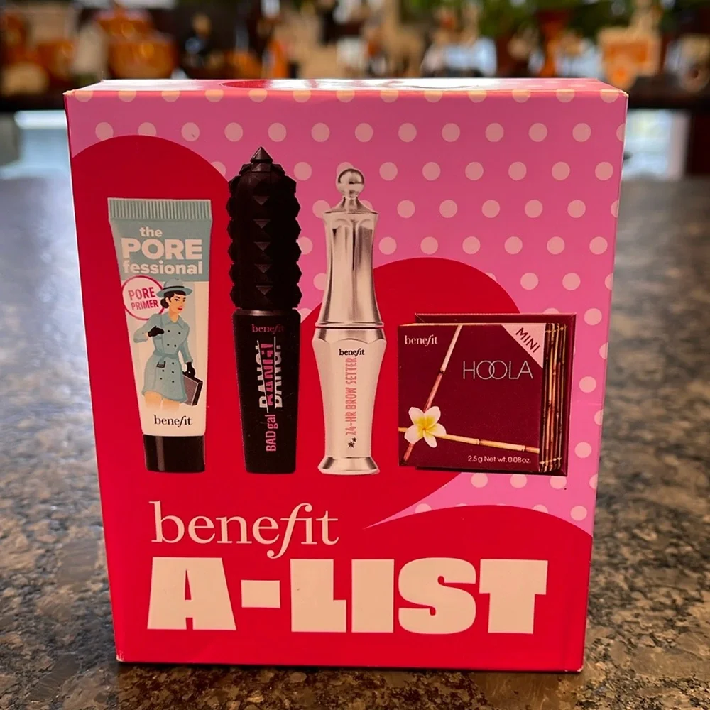 Benefit Cosmetics A-List Kit porefessional, bad gal bang, hoola & 24 hour brow